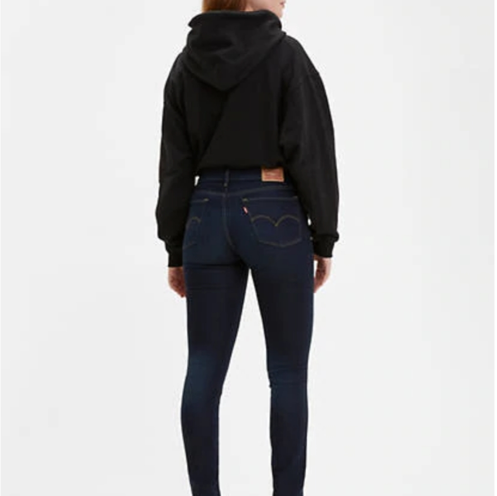 Levi's 711 Skinny Jeans - Picture 2 of 6